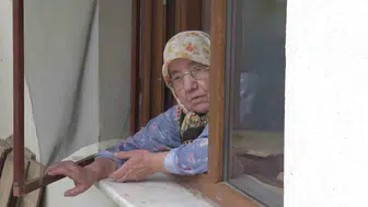 Şile'de su basan evde biri yatalak 3 kardeş mahsur kaldı