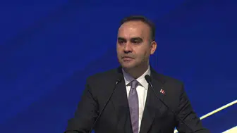 Bakan Kacır: Türkiye eşsiz bir merkez olma potansiyeline sahiptir