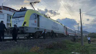 Kütahya'da yolcu treninin çarptığı genç kurtarılamadı