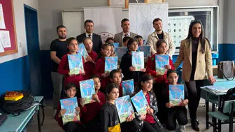 Van'ın sınır ilçesi Saray'da öğrencilere teknoloji ve bilim deneyimi