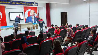 Palu'da ilkokul öğrencilerine gıda ve su israfı eğitimi verildi