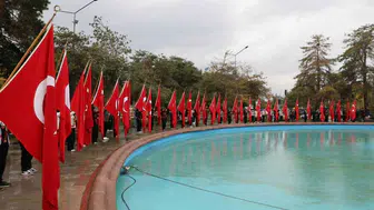 Erzurum'da Cumhuriyet Bayramı kutlamaları çelenk töreniyle başladı