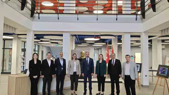Rektör Şevli, Özel Eren Fen ve Teknoloji Lisesini ziyaret etti