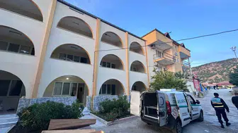 Denizli’de yaşlı çift pansiyon odasında ölü bulundu