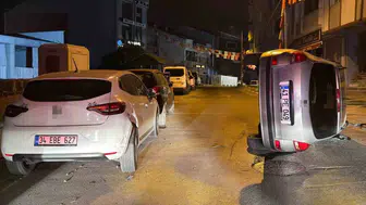 Arnavutköy'de otomobil park halindeki araca çarparak yan yattı