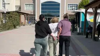 Burdur'da araçların önüne atlayan Ukraynalı kadın sınır dışı edilecek