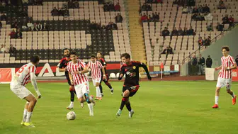 Eskişehirspor, 1922 Akşehirspor SK'yi 4-1 mağlup etti