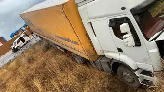 Malatya'da tır ile otomobil çarpıştı: 4 kişi yaralandı