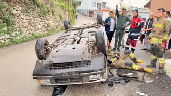 İskenderun'da takla atan otomobilin sürücüsü yaralandı