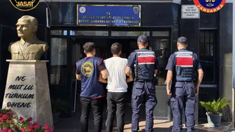 Antalya’da hapis cezasıyla aranan 3 hükümlü jandarma tarafından yakalandı