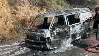 Bilecik’te seyir halindeki otomobil alev aldı