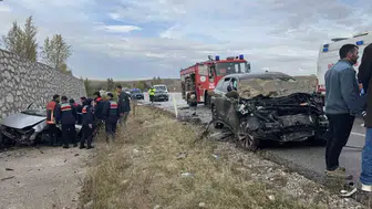 Çorum'da feci kaza: Karşı şeride geçen otomobil ciple çarpıştı