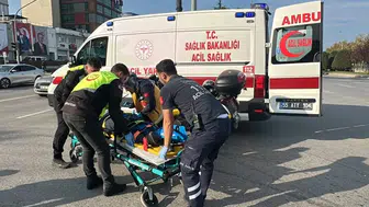 Samsun'da yolun karşısına geçmek isteyen kadına hafif ticari araç çarptı