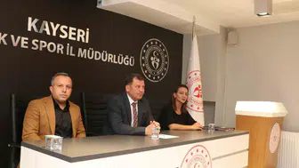 Kayseri'de gençlik ve spor personeline arama kurtarma eğitimi verildi