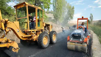 Darende'de Hacı Derviş Mahallesi'nde asfalt çalışmaları devam ediyor