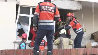 Maltepe’de 7 katlı binanın 3 katında çökme olayı gerçekleşti