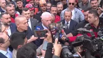 İstanbul'da çöken binada 2 ölü, 3 kayıp olduğu açıklandı