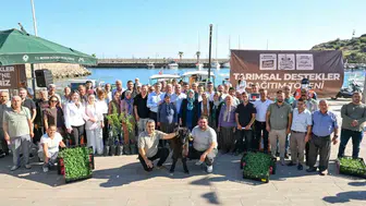 Mersin'de üreticiye büyük destek: Çiftçilere makine, fide ve hayvan dağıtıldı