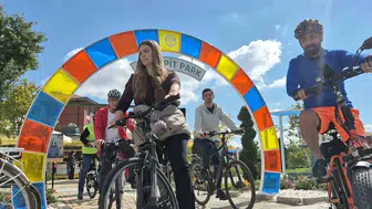 Eskişehir'de bisiklet tutkunları, 'görünür ol güvende ol' sloganıyla pedalladı