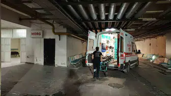 Balkonunu yıkarken elektriğe kapılan kadın hayatını kaybetti