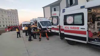 Keşan’da polisten kaçan kamyonet iş yeri duvarına çarptı: 5 yaralı
