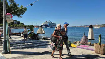 Bodrum'a iki kruvaziyer gemisiyle 2 bin 888 yolcu geldi
