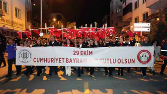 Muğla'da Cumhuriyet'in 103. yılı Madrigal konseri ve fener alayıyla kutlandı