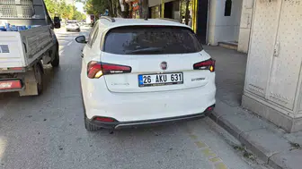 Eskişehir’de otomobil çarptığı yaşlı adam hastaneye kaldırıldı