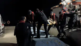 Gökçeada'da rahatsızlanan vatandaş Sahil Güvenlik ekiplerince tahliye edildi