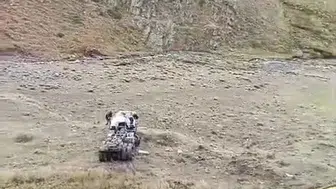 Erzurum Palandöken Geçidi'nde tır uçuruma yuvarlandı, 1 ölü