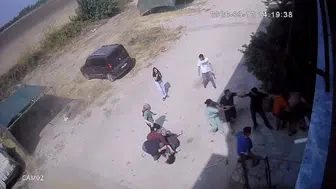 Adana'da çocukların gürültüsü kavga çıkardı: 3 yaralı