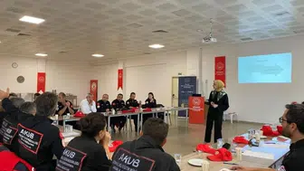 Kütahya’da AKUB gönüllülerine psikolojik ilk yardım eğitimi verildi