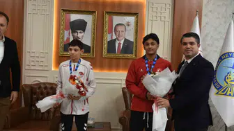 Balkan şampiyonu ve üçüncüsü Erzurum'da sevinçle karşılandı