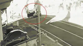 Tekirdağ’da otomobille çarpışan ticari taksi takla attı