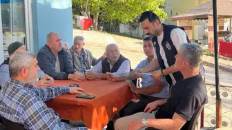 Sinop'ta polis ekiplerinden iki ilçede bilgilendirme çalışması