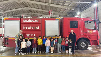 Erzincan'da itfaiye eğitimi alan Munzur Anaokulu öğrencileri