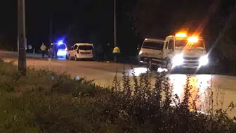 Konya'nın Ereğli ilçesinde tırın çarptığı otomobil şarampole düştü: 1 yaralı