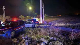Kayseri'de iki otomobil çarpıştı: 3 ölü, 1 yaralı