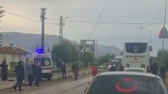 Yolcu otobüsü yayaya çarptı, bir kişi yaralandı