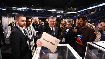 Beşiktaş Başkanı Serdal Adalı, oyunu kullandı