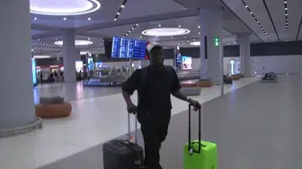 Junior Olaitan İstanbul Havalimanı'na döndü