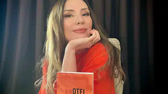 Berna Güzey'in "Bir Otel Odasının Hatıraları" adlı kitabı raflardaki yerini aldı