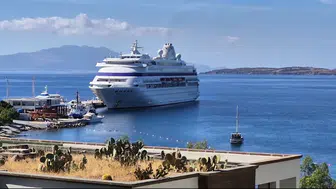 Astoria Grande kruvaziyeri 447 yolcusuyla Bodrum'a ulaştı