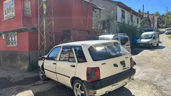 Bilecik'te otomobil elektrik direğine çarptı: 1 yaralı