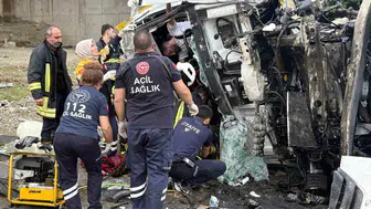 Kastamonu'da köprüden uçan kamyondaki vatandaş hayatını kaybetti