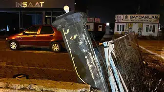Ereğli’de SUV tipi araç duvara çarptı, 4 kişi yaralandı