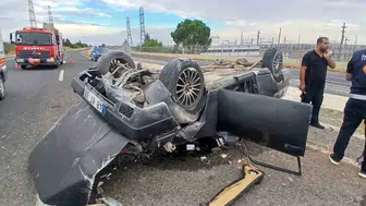 Lastiği kopan Fiat Tofaş'da kaza: 5 kişi yaralandı