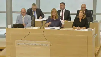 Almanya'da ilk kez aşırı sağcı AfD adayı eyalet meclisi başkanı oldu