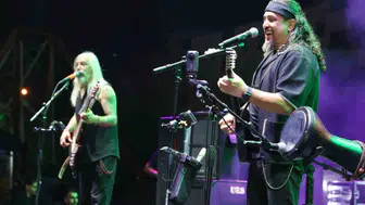 Çine 4. Memecik Fest'te Necati ve Saykolar sahne aldı