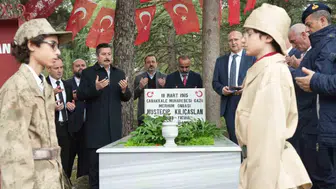 Fransız denizaltısını batıran kahraman Müstecip Onbaşı kabri başında anıldı
